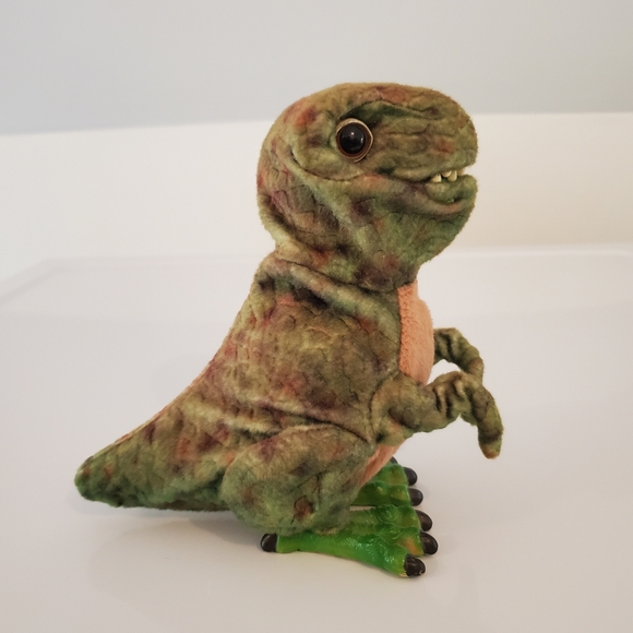 Playskool Kota & Pals KP Hatchlings Animatronic T. Rex - Picture 2 of 7